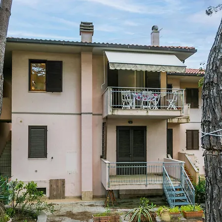 I Pini By Interhome Castiglioncello