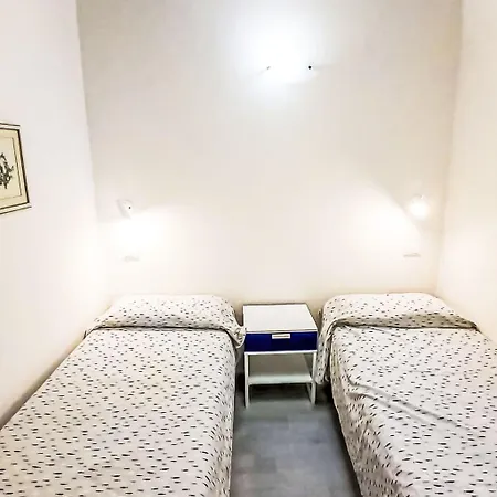 דירה I Pini By Interhome קסטיליאונצ'לו